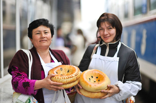 Szamarkand, Üzbegisztán, kenyéráusok