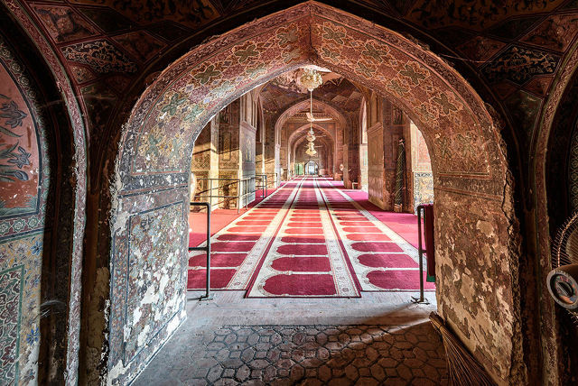 A Wazir Khan mecsetben, Lahore