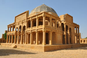 Makli, a világ egyik legnagyobb nekropolisza. Vincze János képe