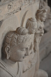 A buddhizmus nyomait keressük Taxilában. Vincze János képe