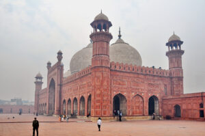 A Badshahi, Lahore mogul-kori nagymecsete. Vincze János képe