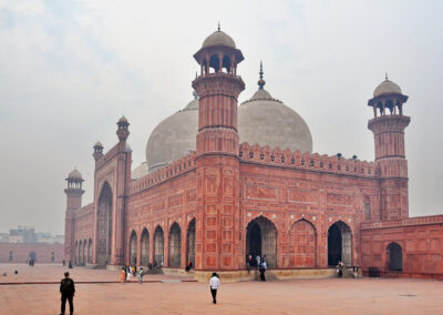 A Badshahi, Lahore mogul-kori nagymecsete. Vincze János képe